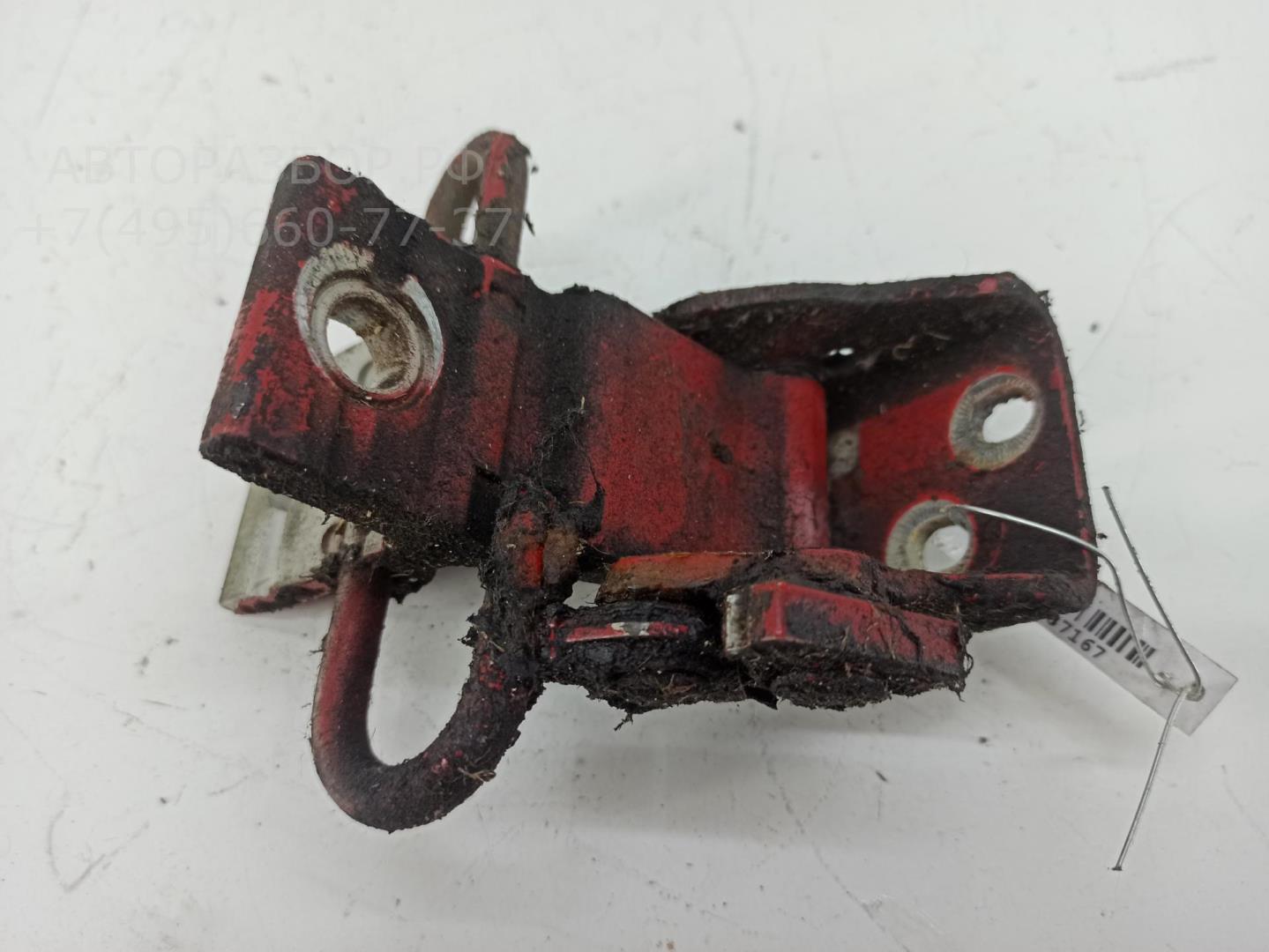 Петля двери