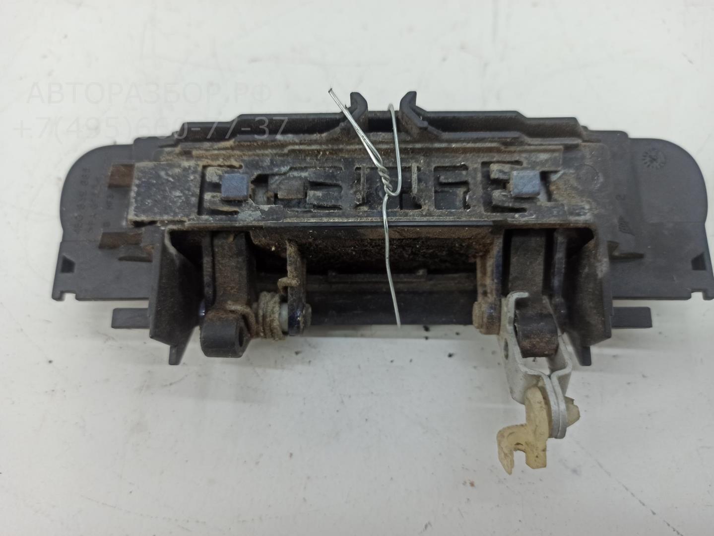 Ручка двери задней наружная левая