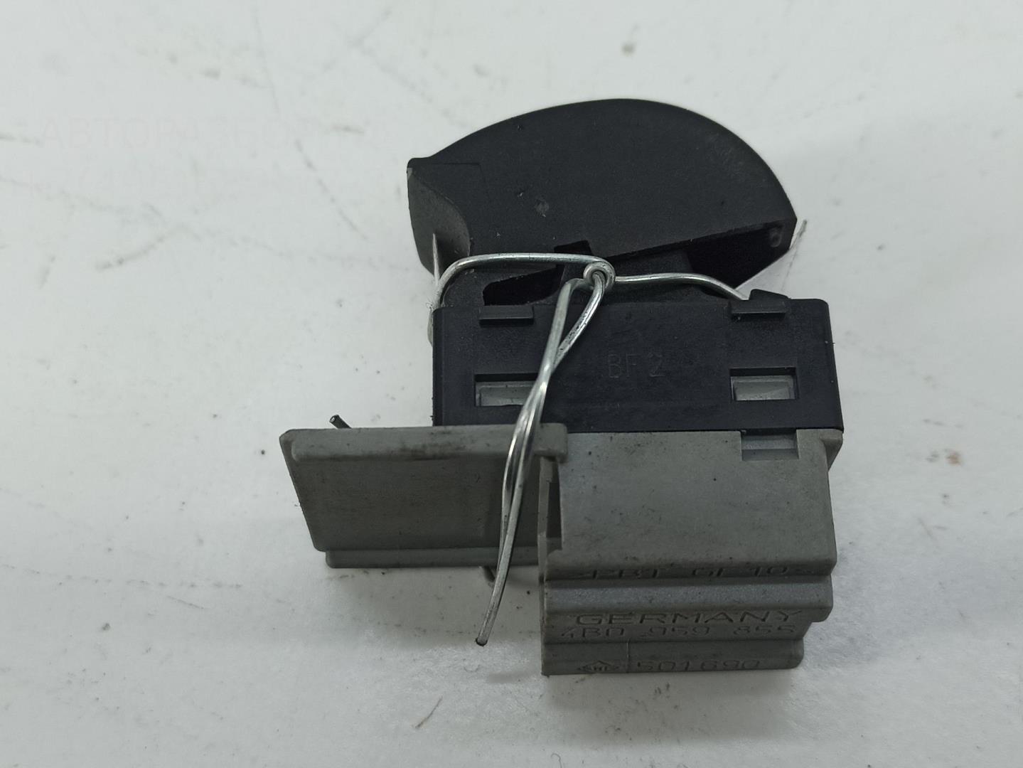 Кнопка стеклоподъемника