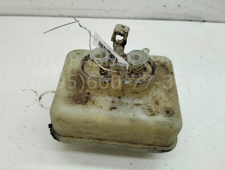 Бачок главного тормозного цилиндра