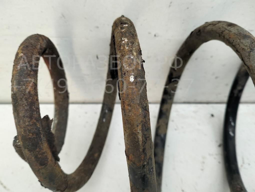 Пружина передняя