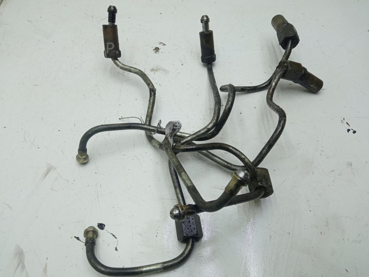 Трубка топливная