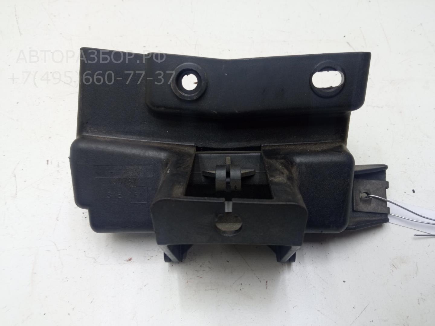 Ручка открывания капота