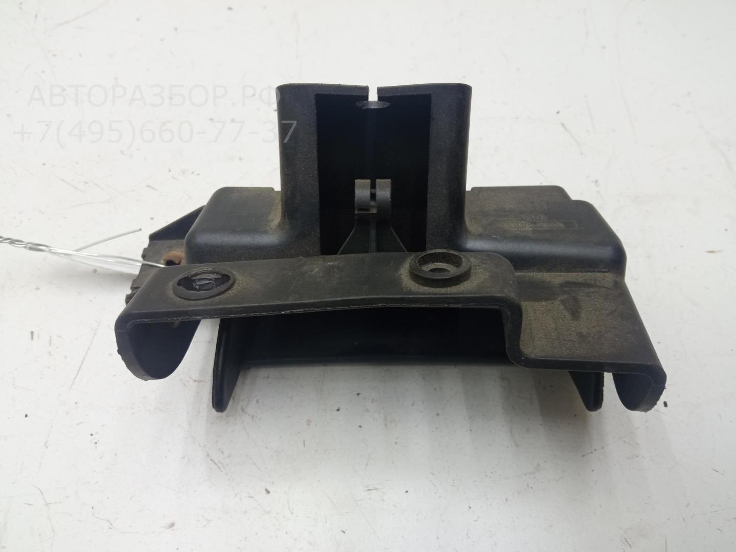 Ручка открывания капота