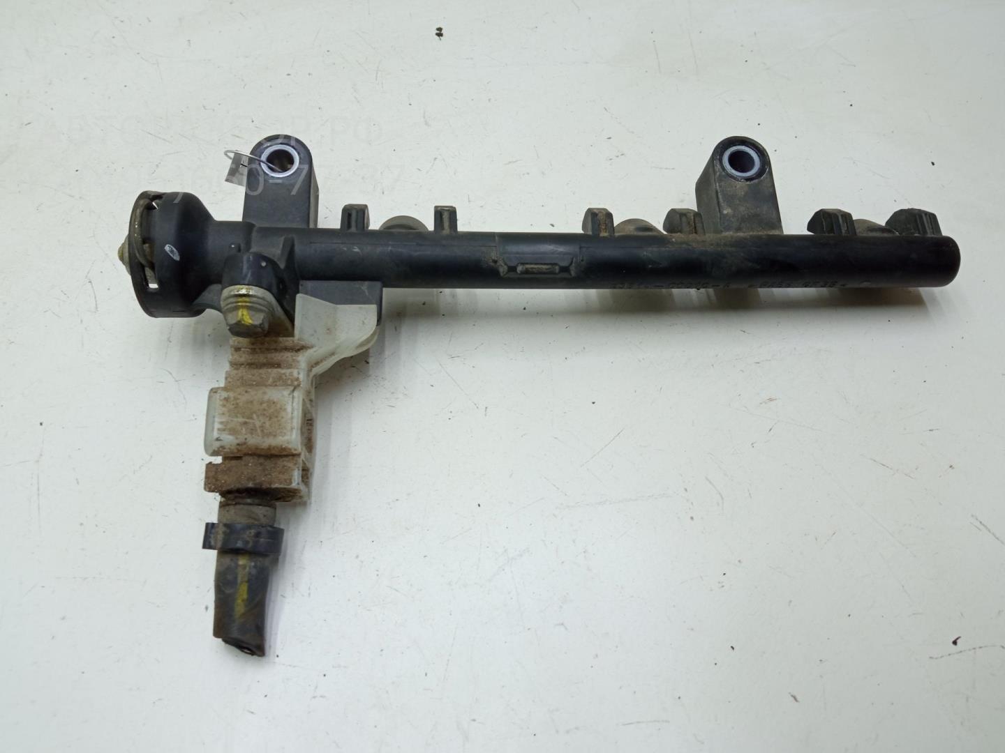 Рейка топливная (рампа)