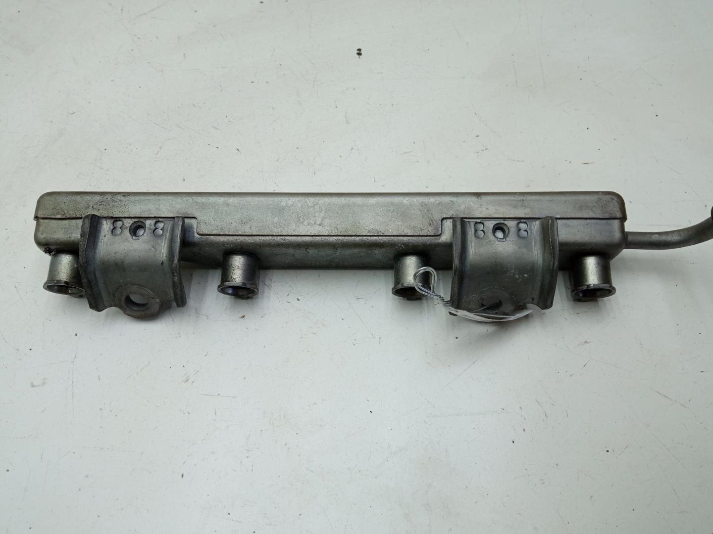 Рейка топливная (рампа)