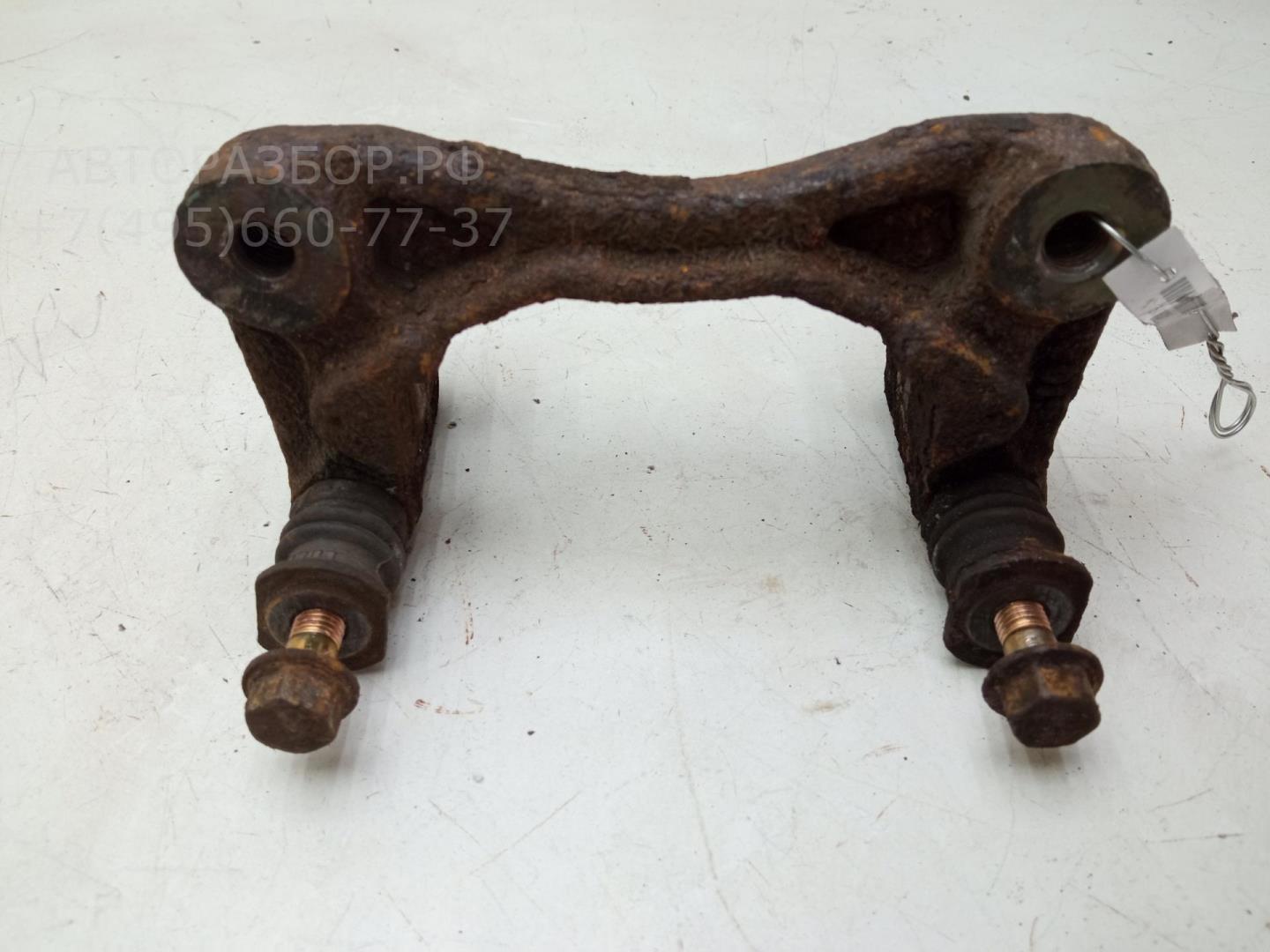 Скоба суппорта заднего