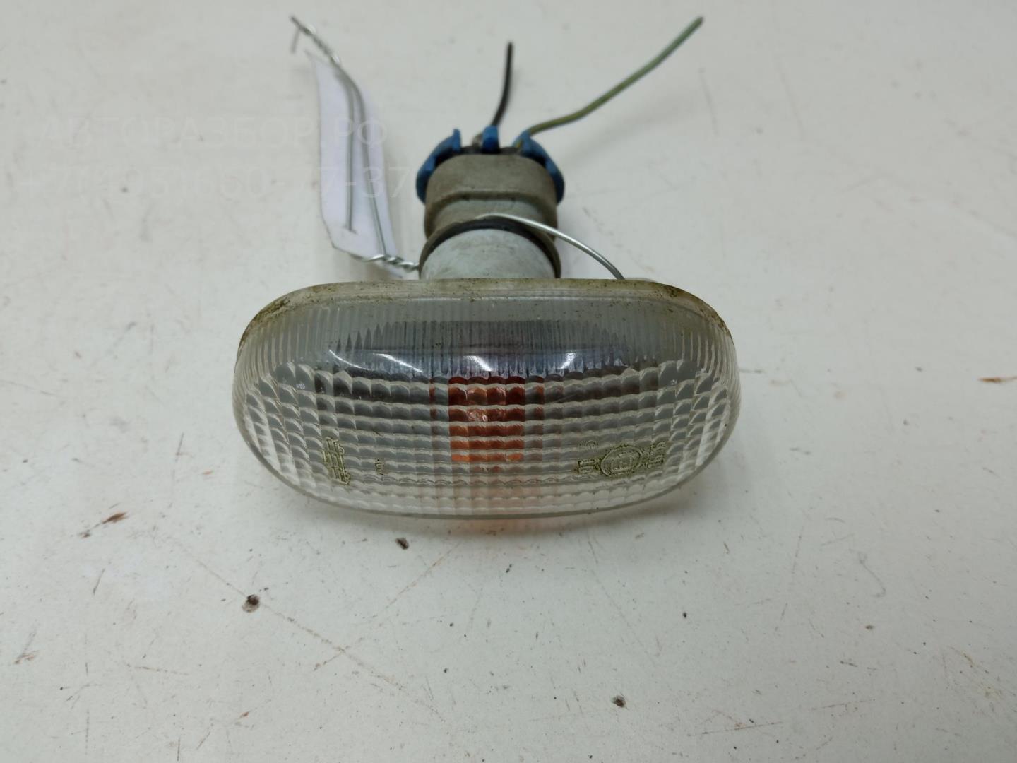 Указатель поворота правый