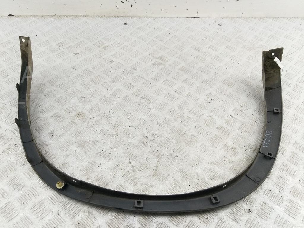 Накладка переднего крыла левого