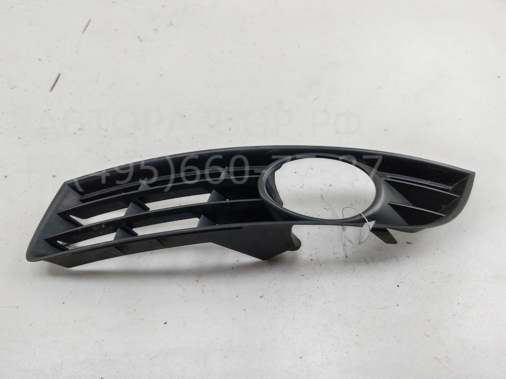 Рамка противотуманной фары левой