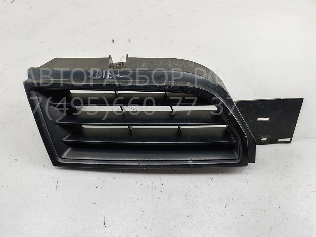 Решетка радиатора правая