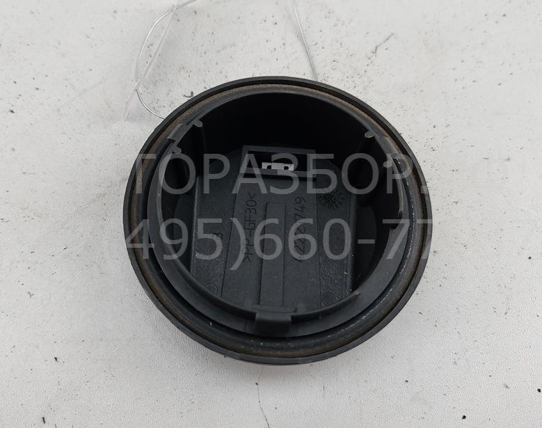 Крышка фары левой