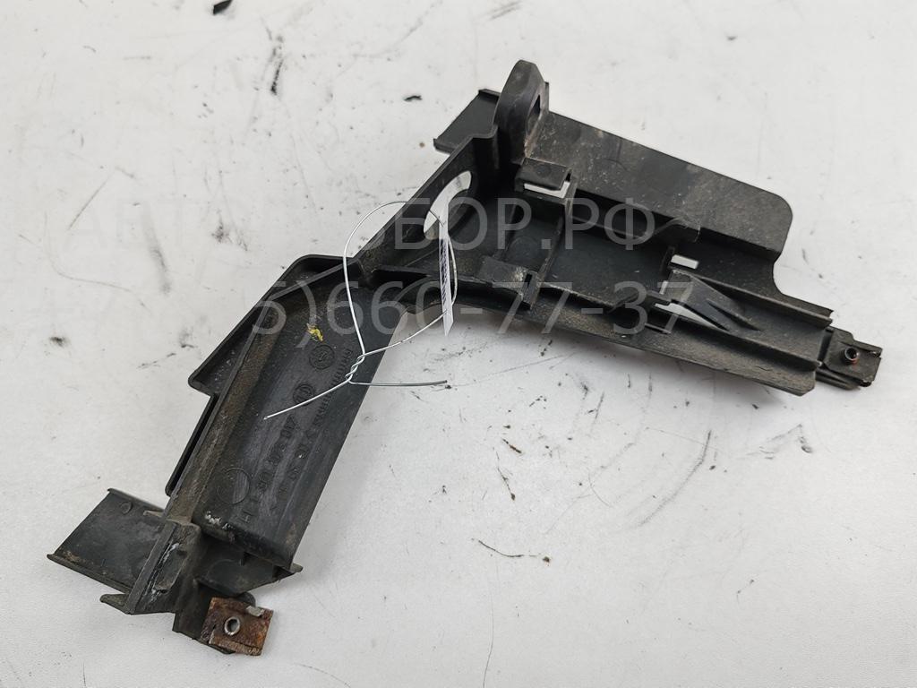 Крепеж фары