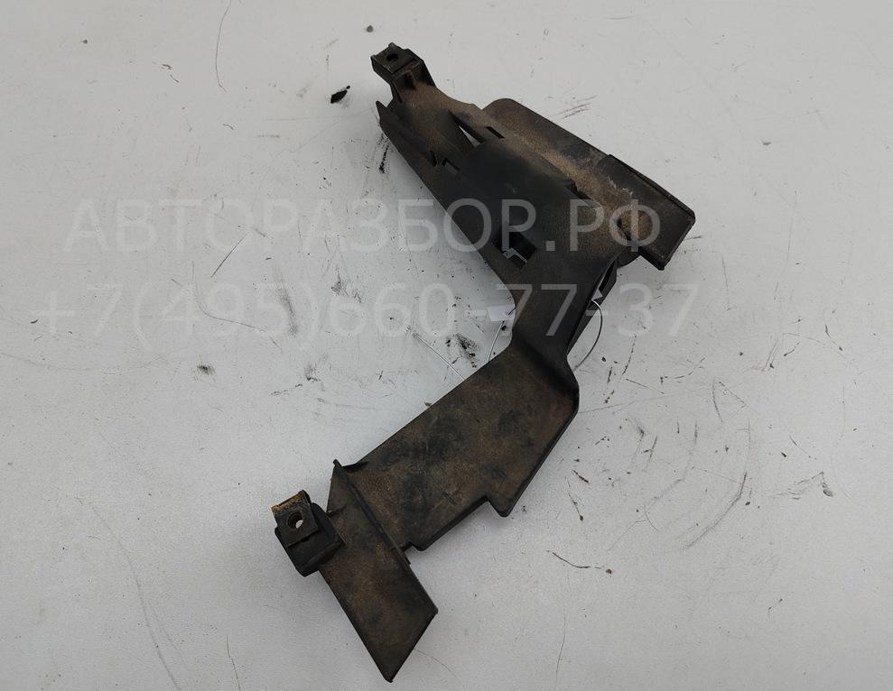 Крепеж фары