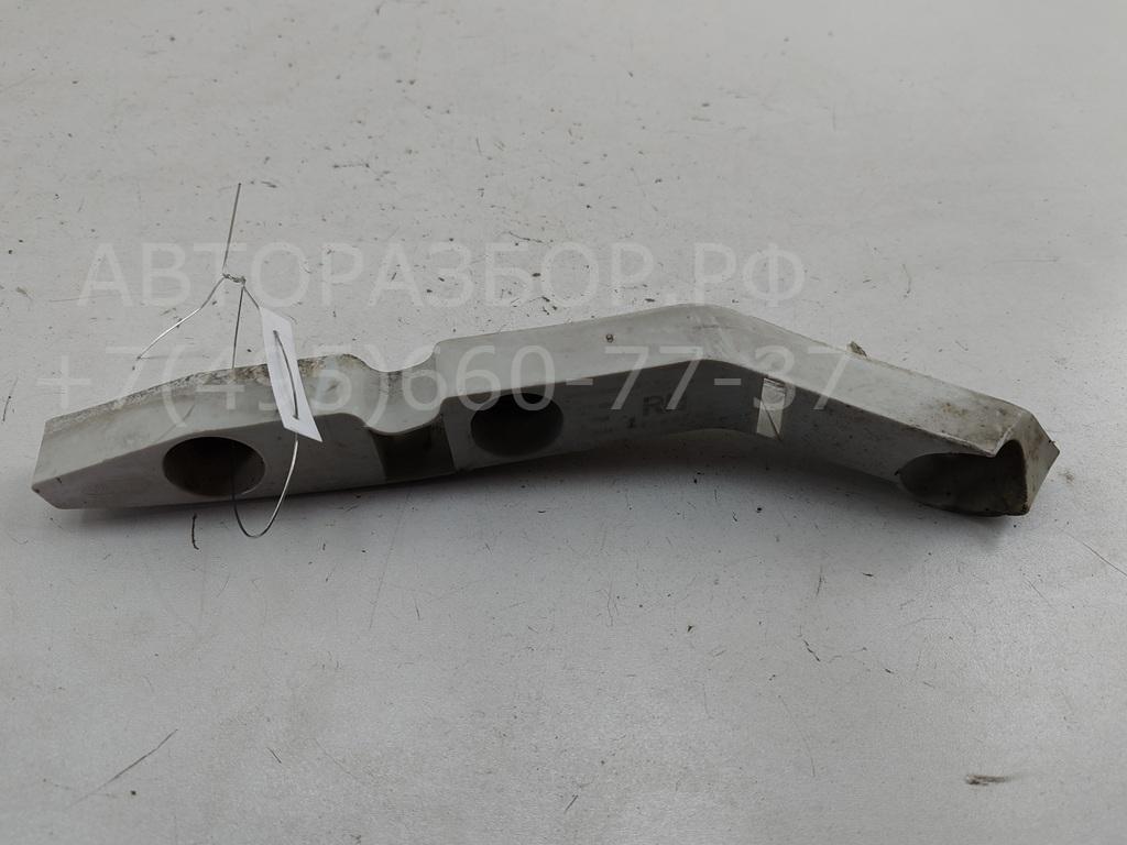 Кронштейн переднего бампера правый