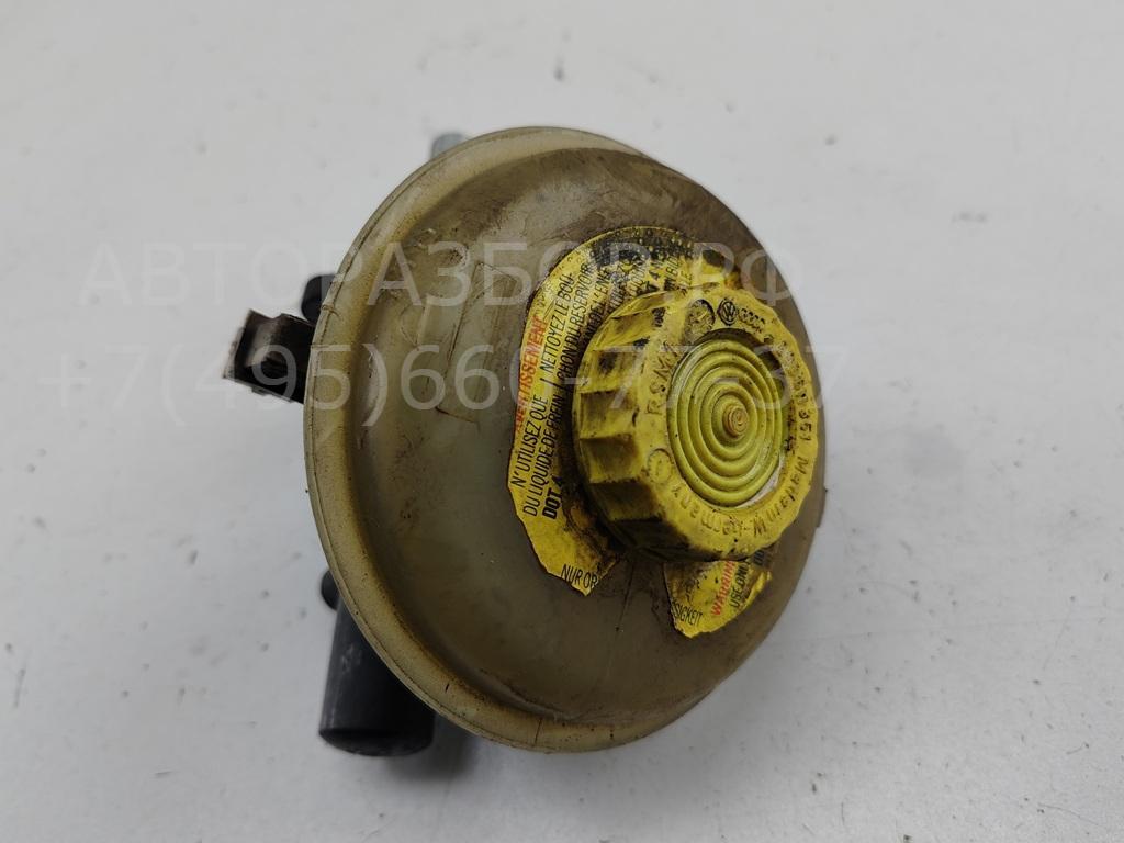 Цилиндр тормозной главный