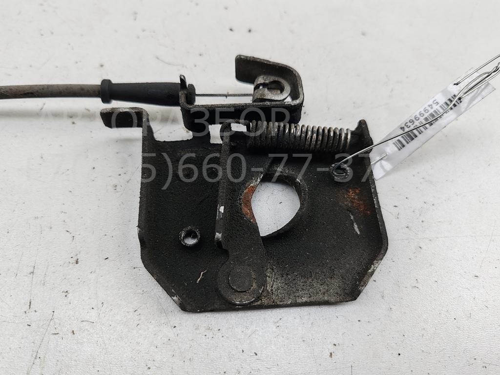 Замок капота