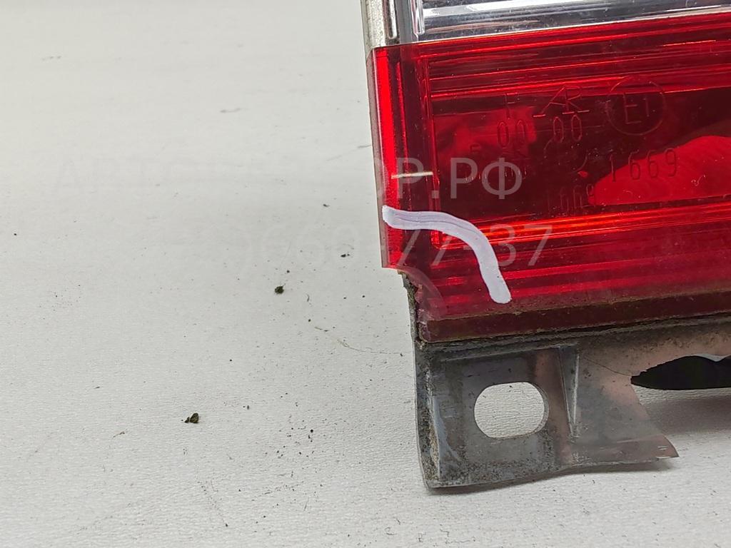 Фонарь задний внутренний правый