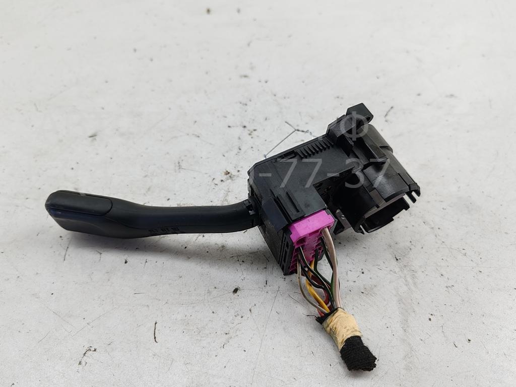 Переключатель поворотов подрулевой