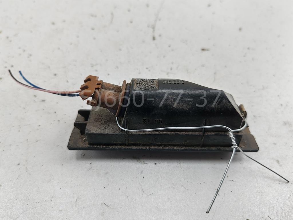 Фонарь подсветки номера