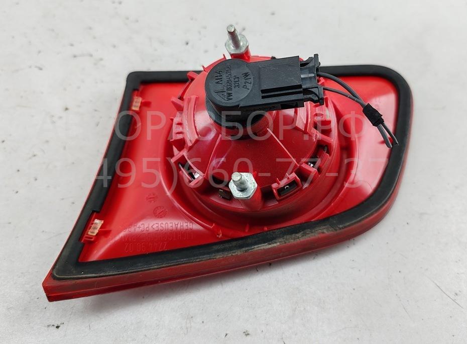 Фонарь задний внутренний левый