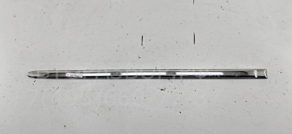 Накладка двери задней левой