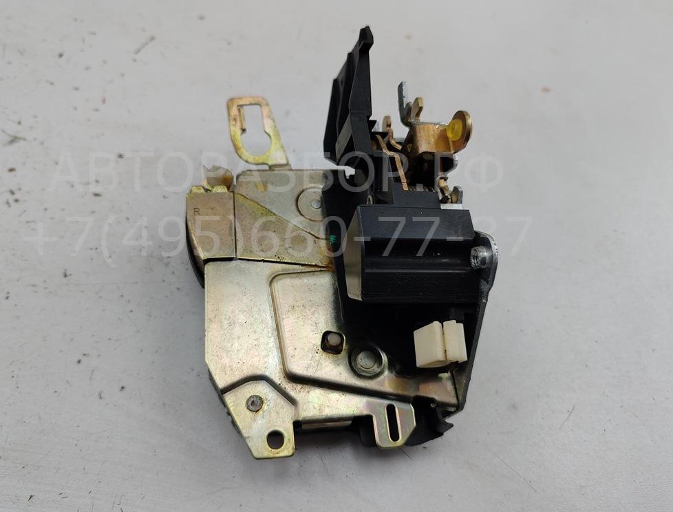 Замок двери передней правой