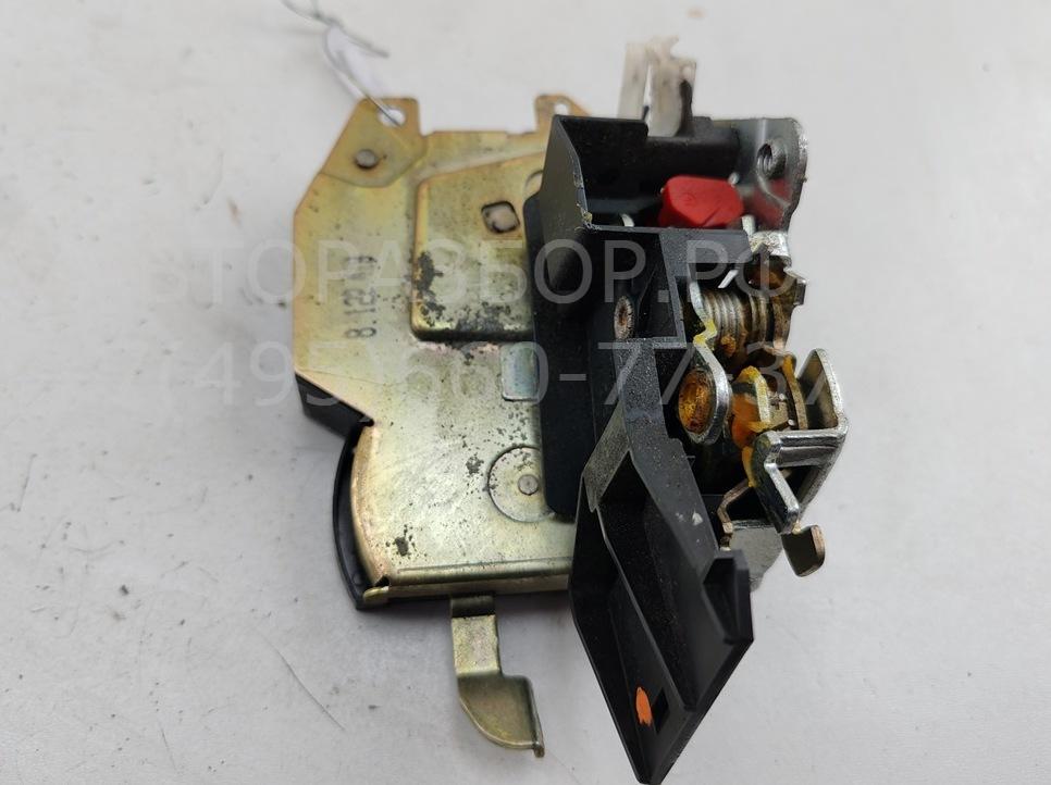 Замок двери задней левой