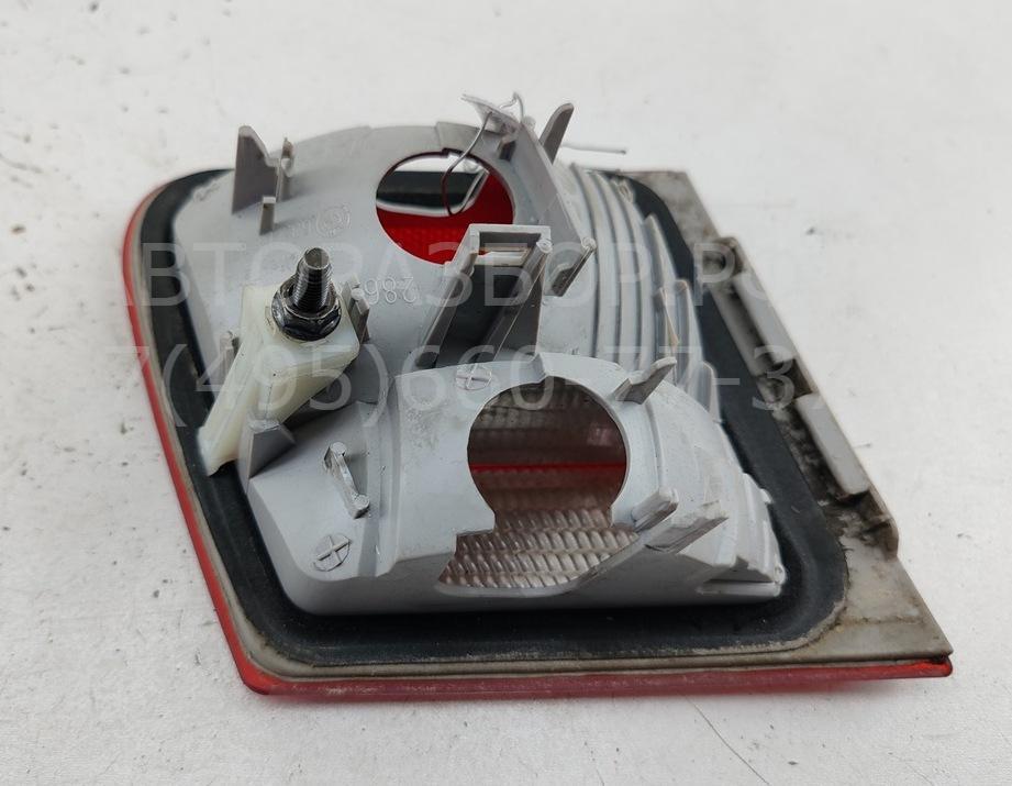 Фонарь задний внутренний правый