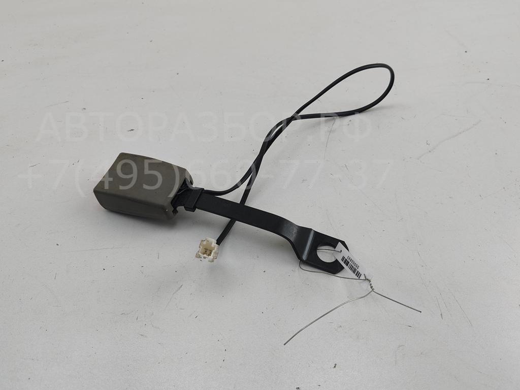 Ответная часть ремня безопасности