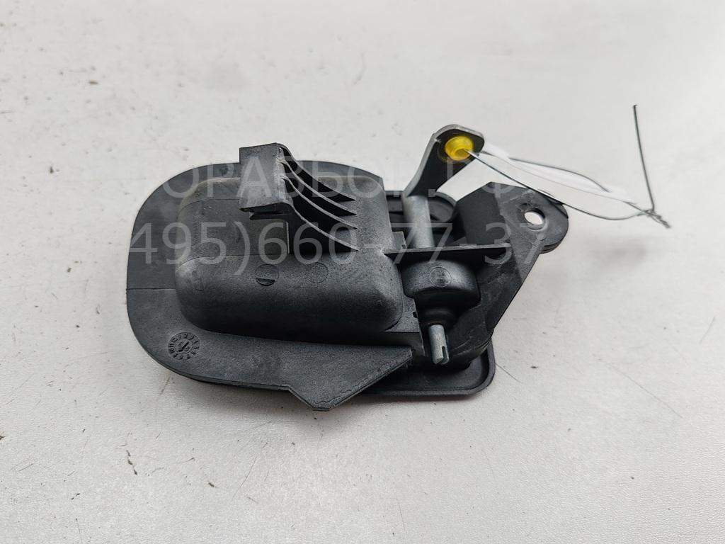 Ручка двери передней внутренняя левая