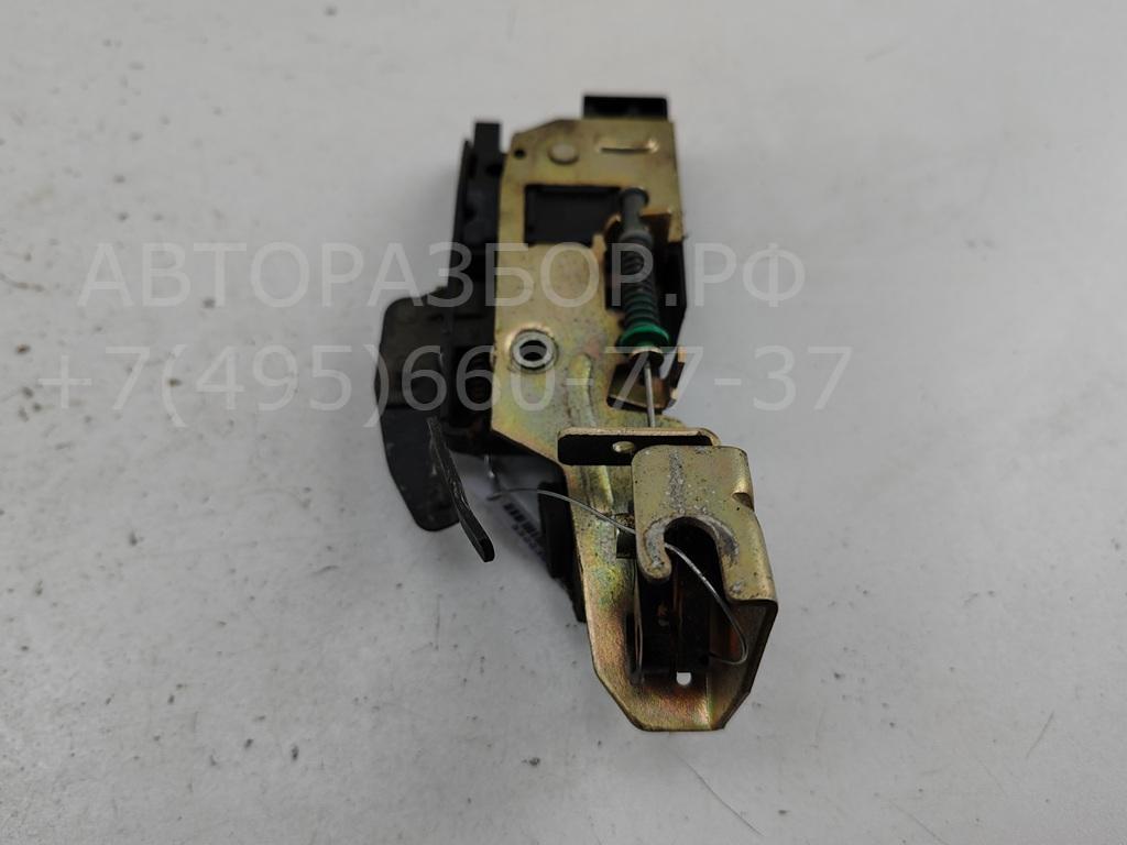 Замок двери задней левой