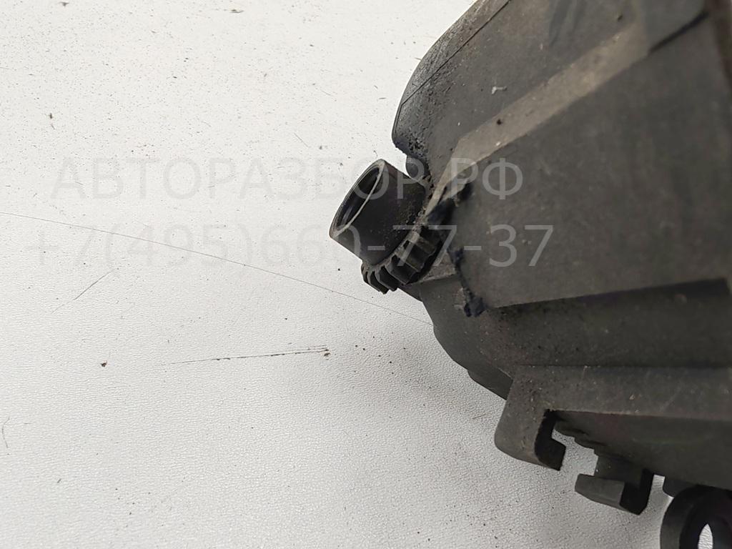 Фара противотуманная левая