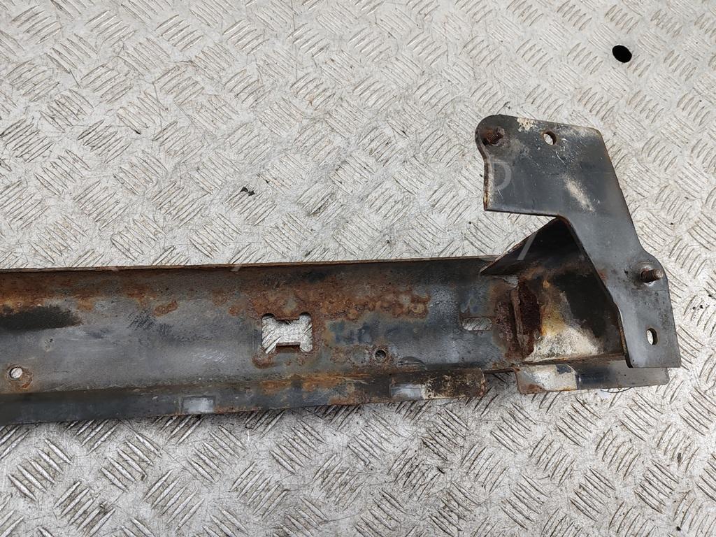 Усилитель заднего бампера