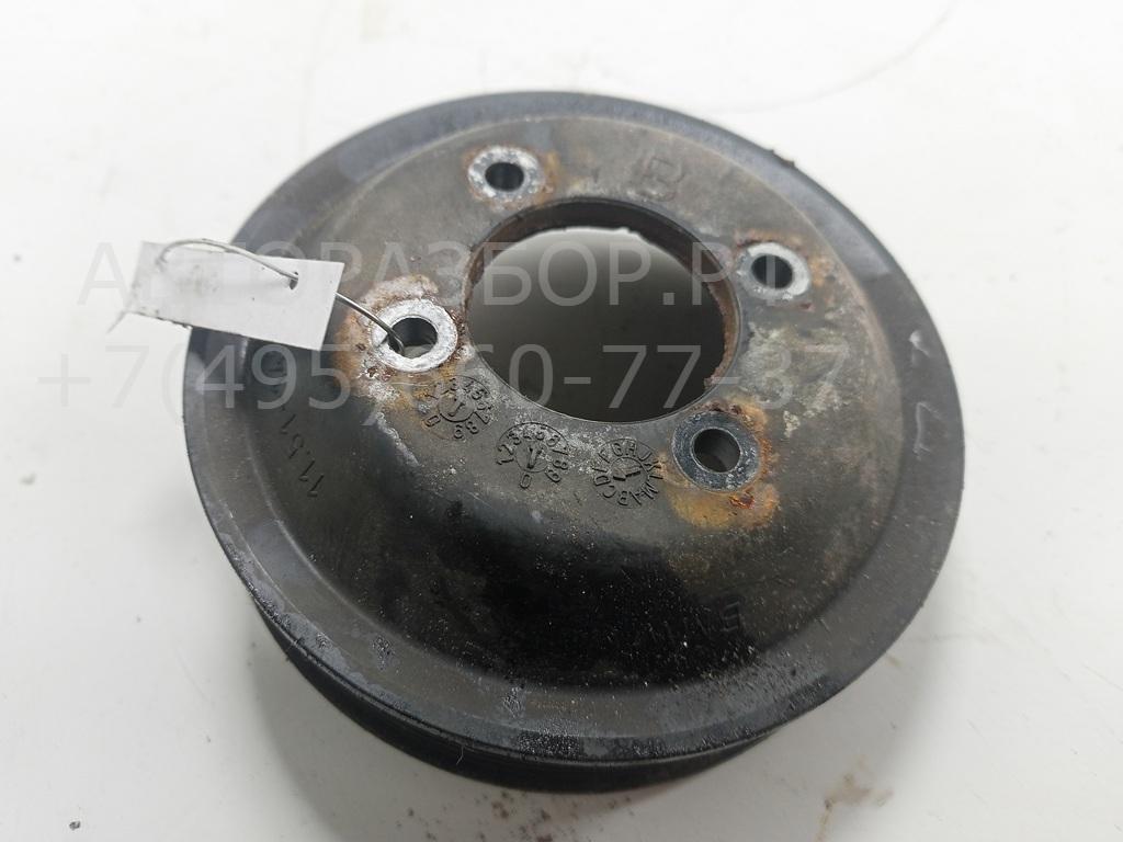 Шкив водяного насоса (помпы)