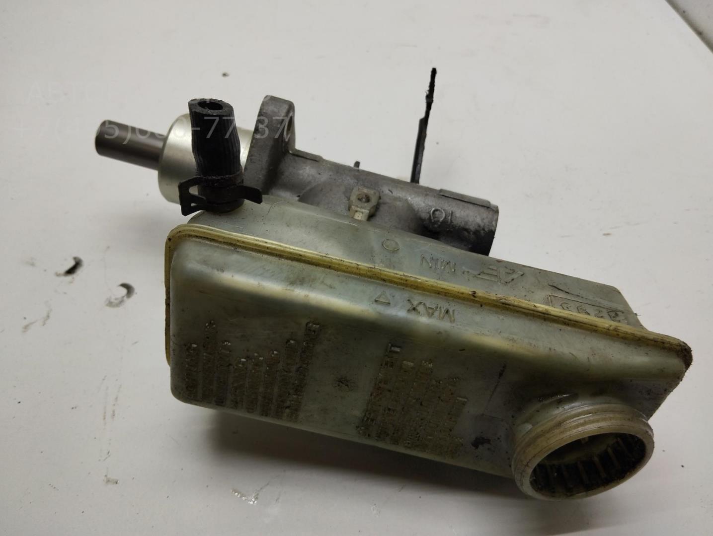 Цилиндр тормозной главный