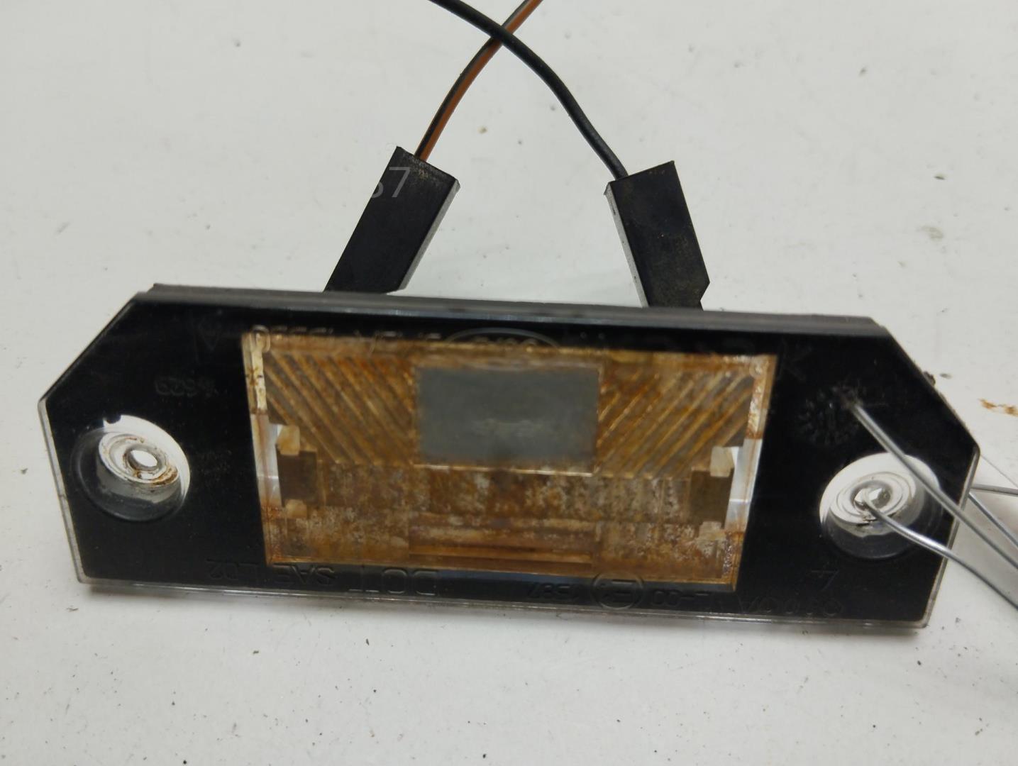 Фонарь подсветки номера