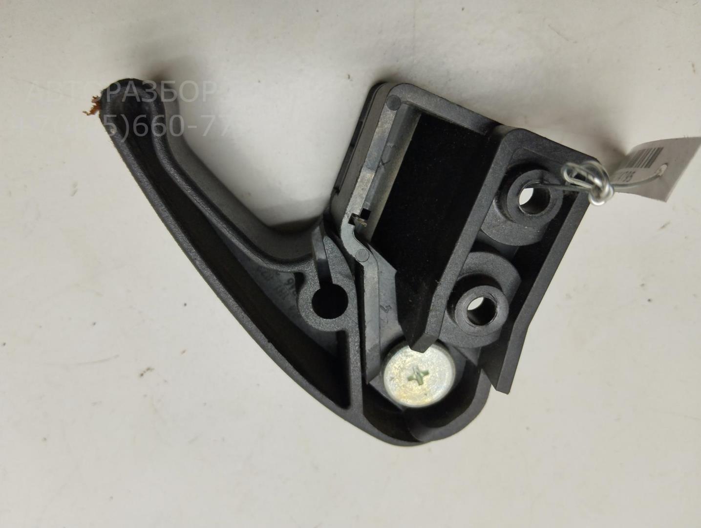 Ручка открывания капота