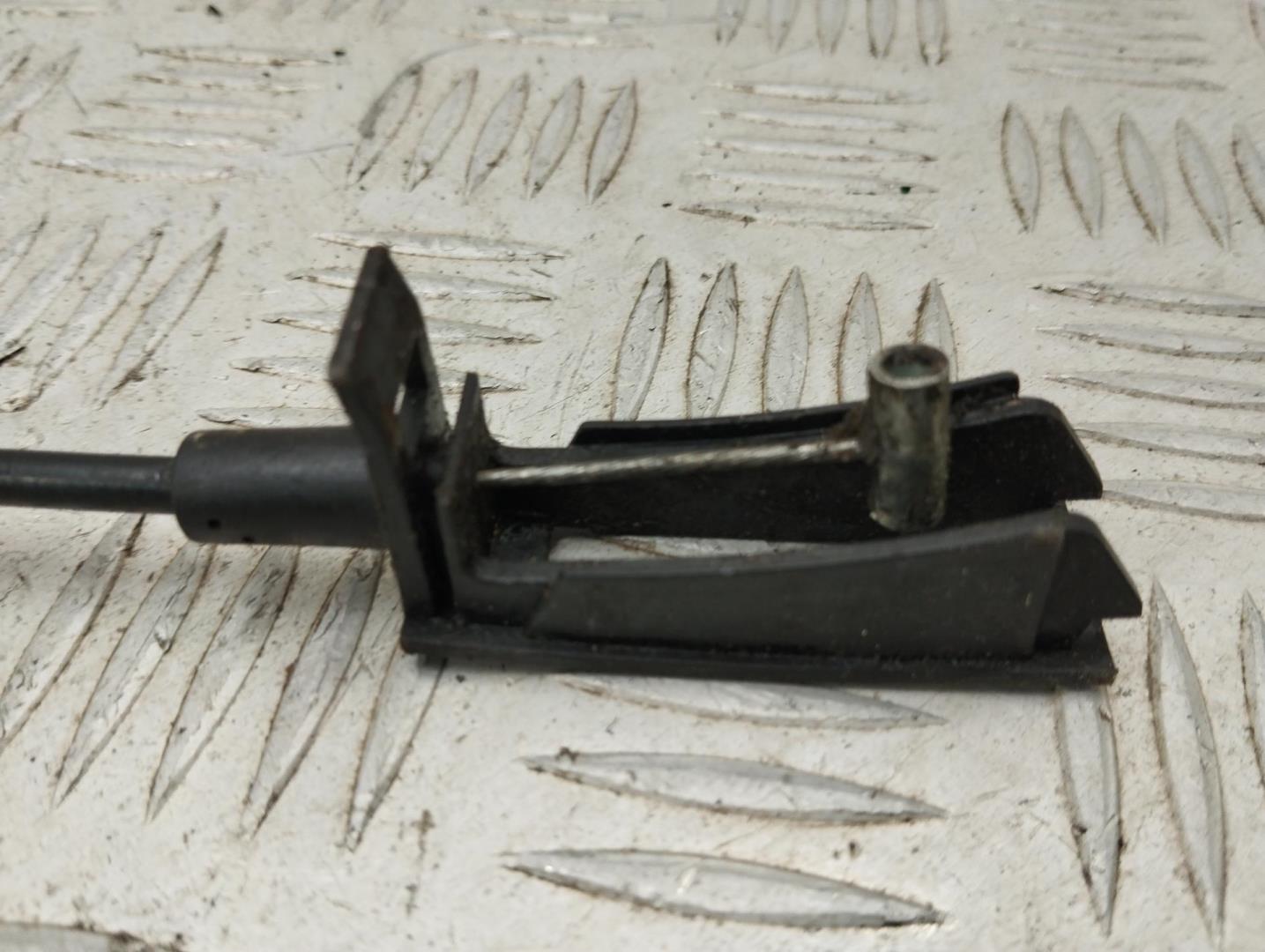 Трос открывания двери