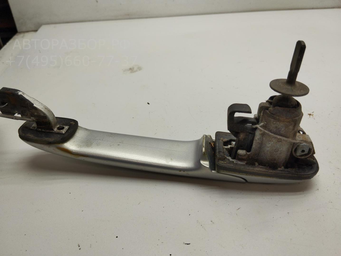 Ручка двери передней наружная левая