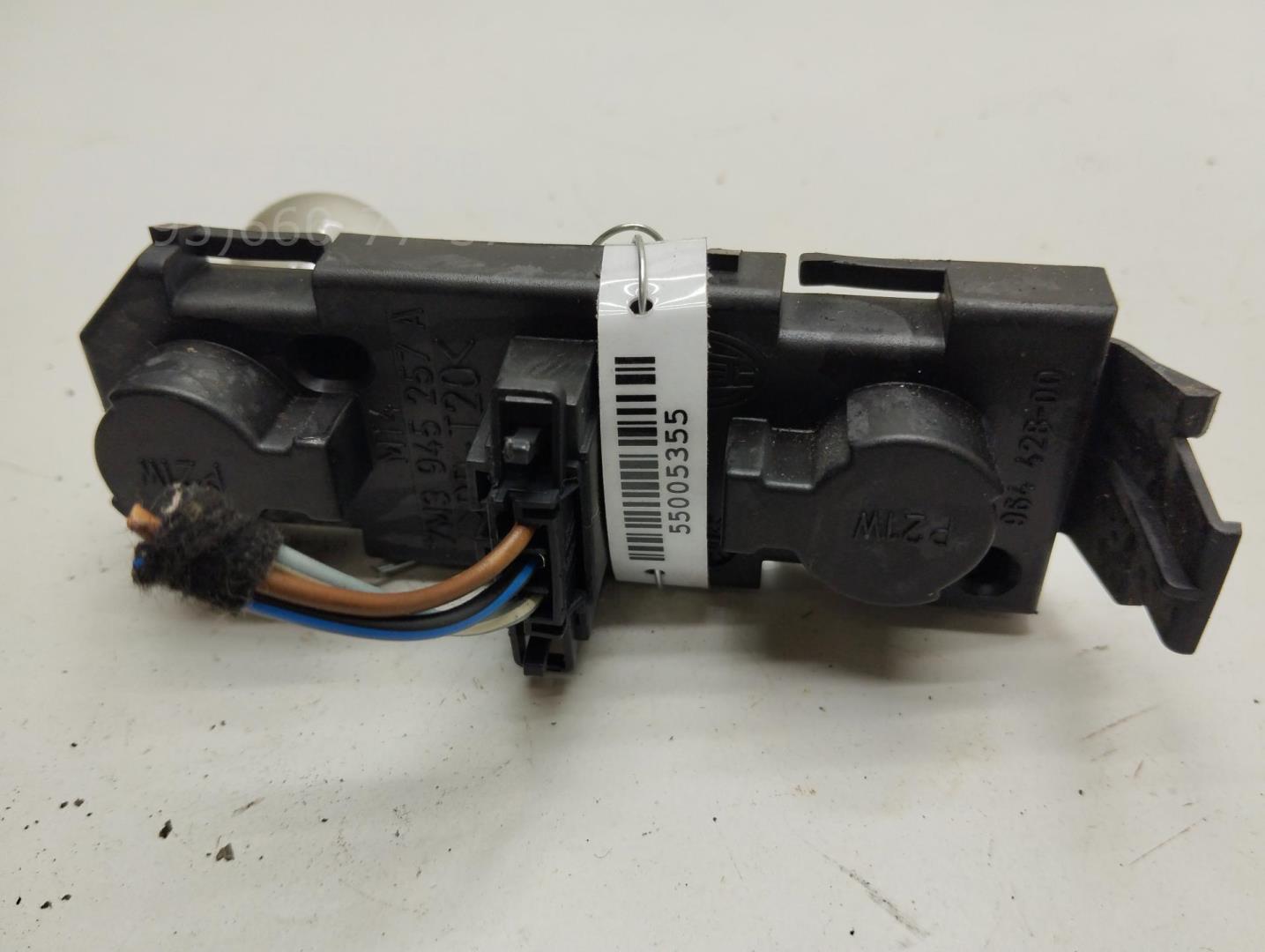 Плата заднего фонаря левого