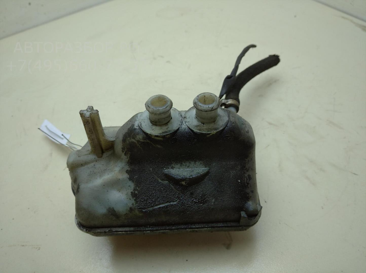 Бачок главного тормозного цилиндра