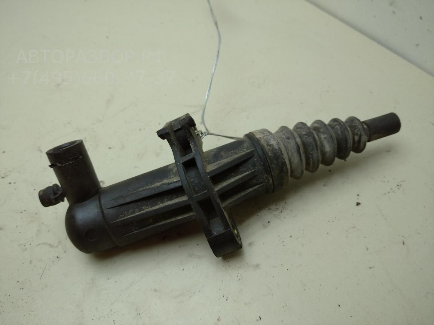 Цилиндр сцепления рабочий