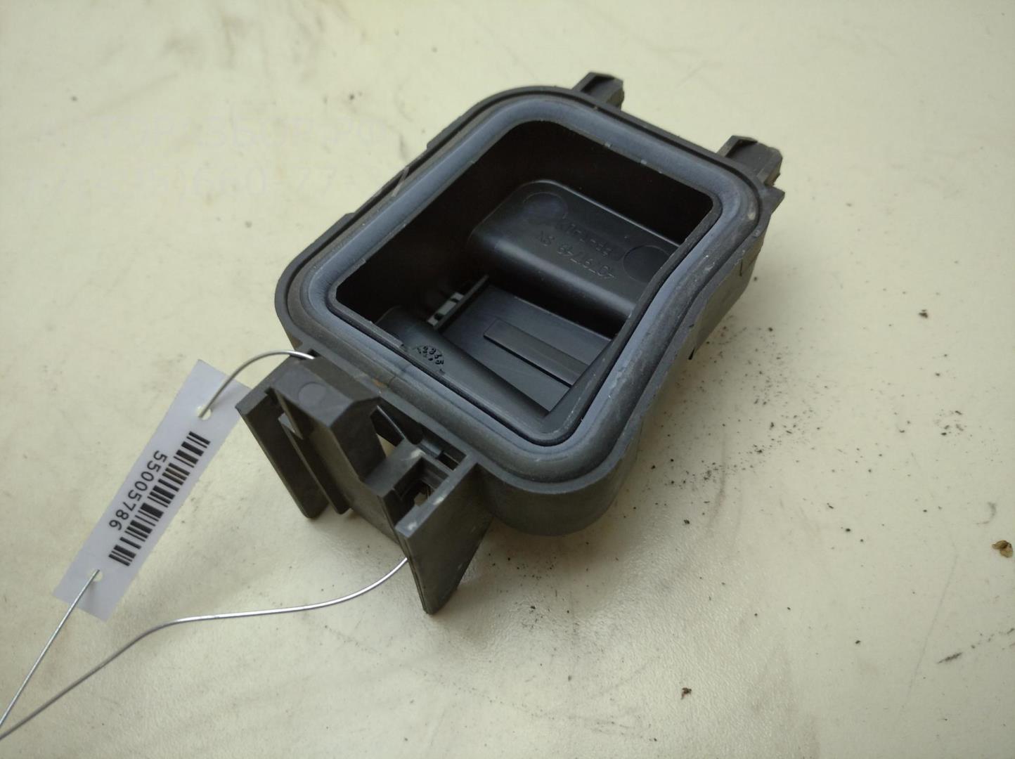 Крышка фары левой