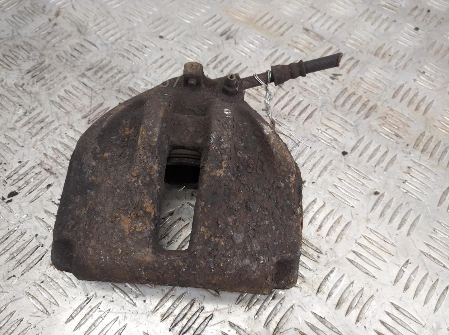 Суппорт передний правый