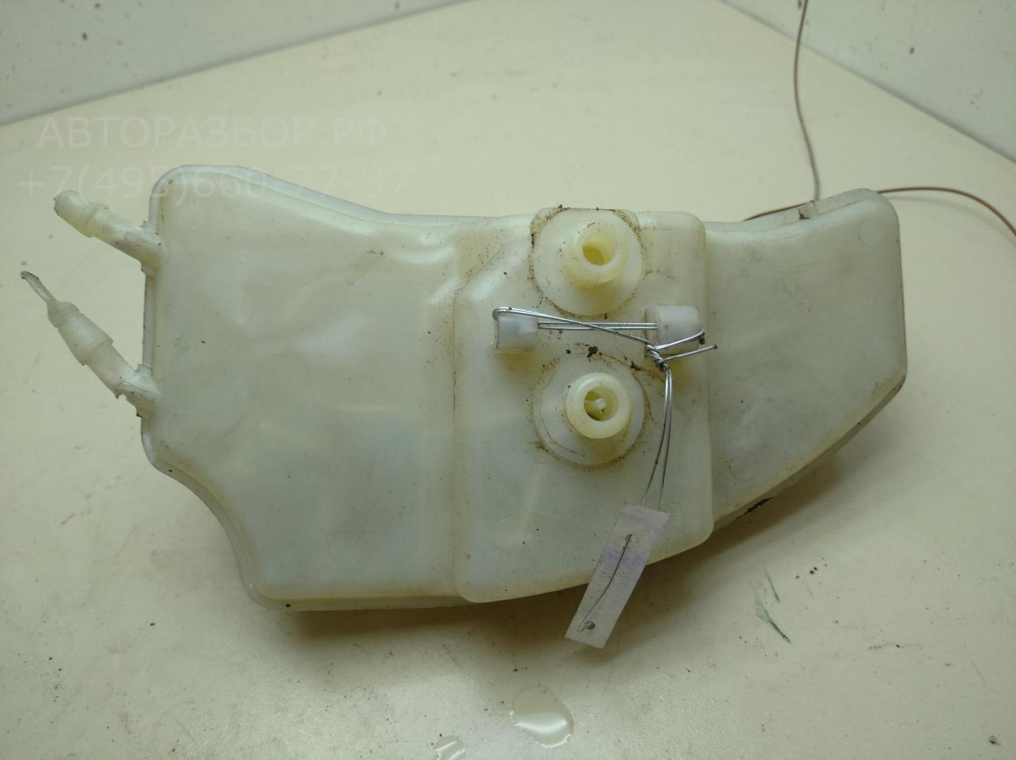 Бачок главного тормозного цилиндра