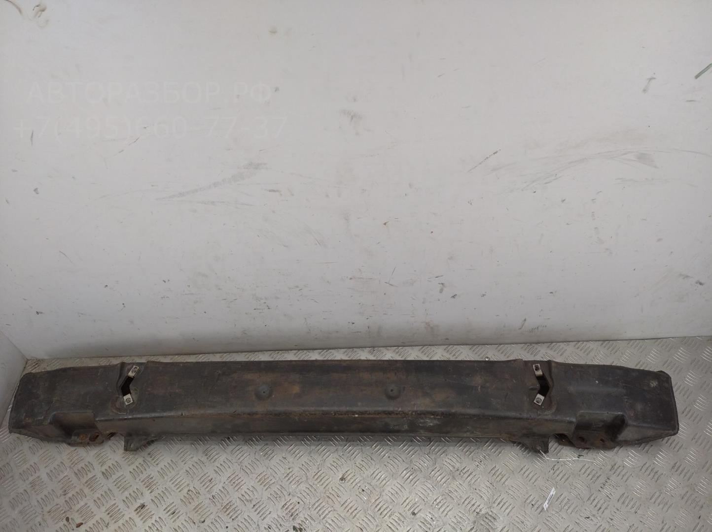 Усилитель переднего бампера