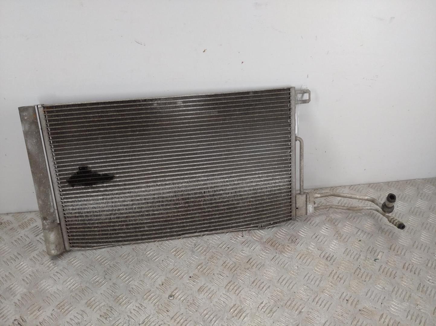 Радиатор кондиционера / конденсер