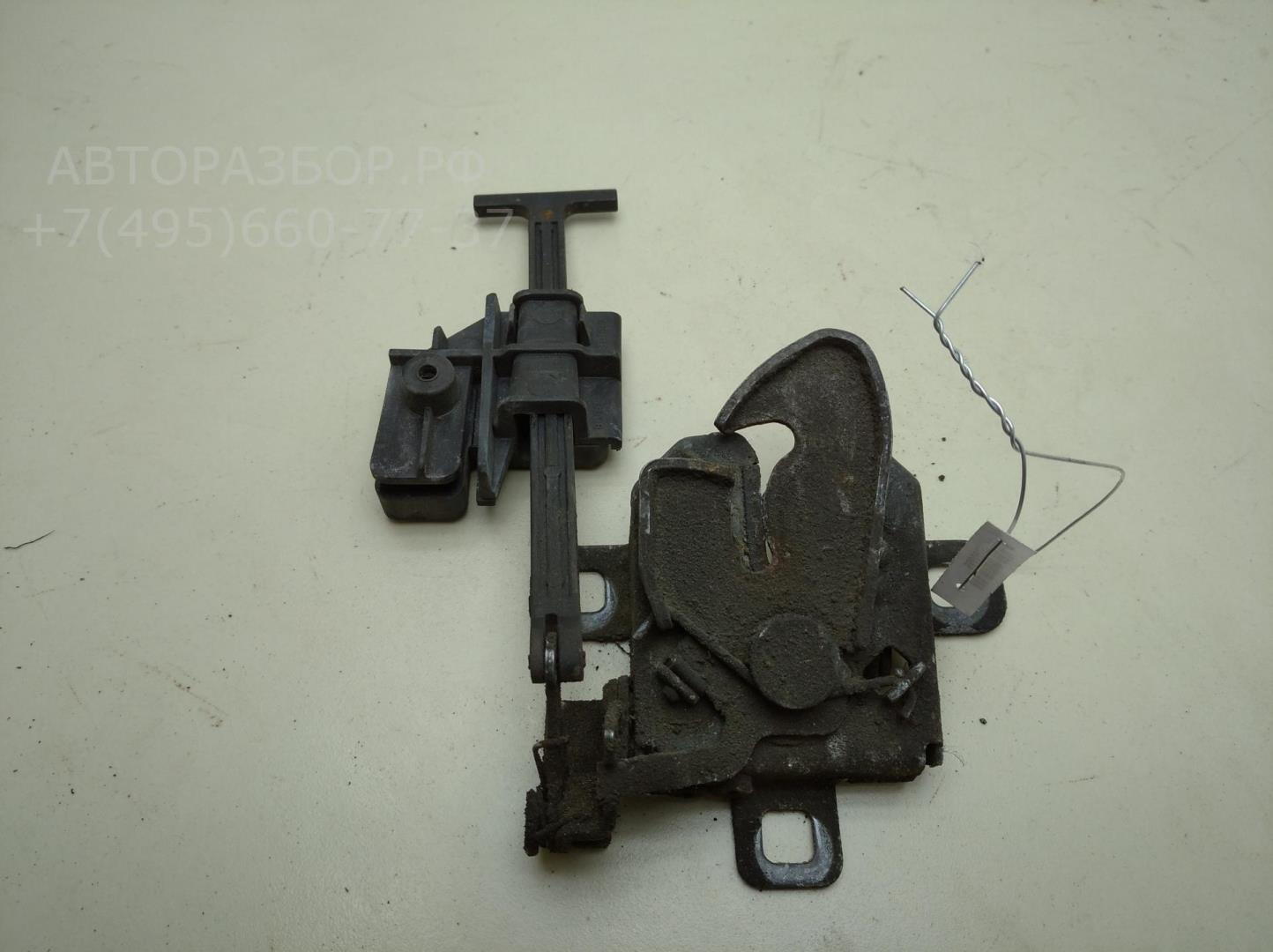 Замок капота