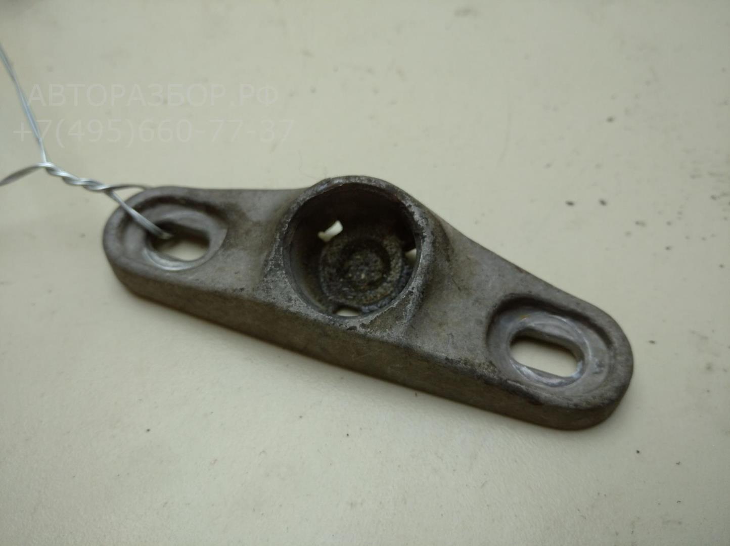 Ответная часть замка двери